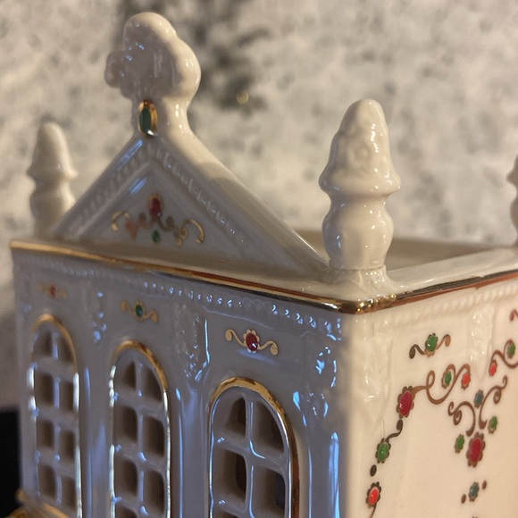 Lenox Mistletoe Park Dress Shop - Picture 6 of 7